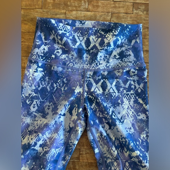 Size 12 Ivivva tank and leggings set - Picture 7 of 8